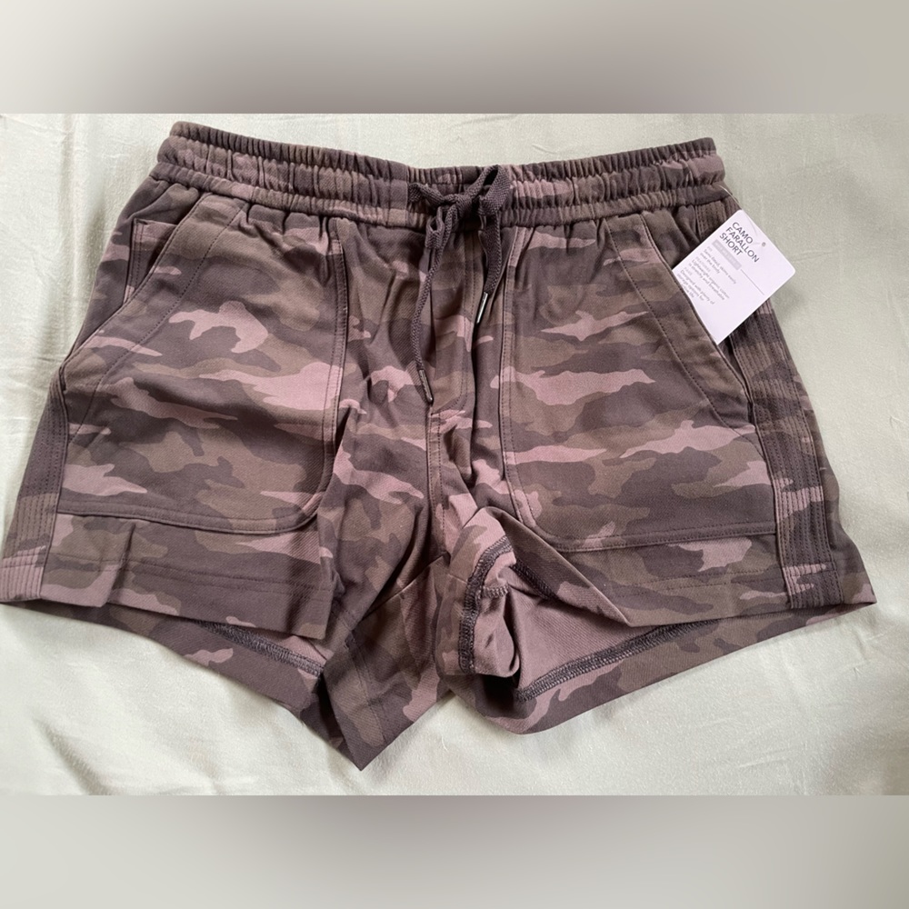 Athleta Camo Farallon Short NWT